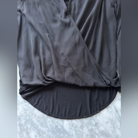 NWT Splendid Hi-Low Surplice Blouse Black - Picture 10 of 16